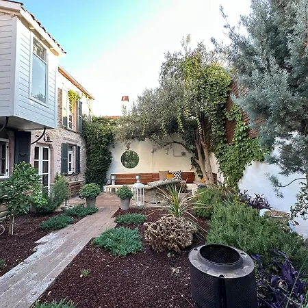 アパート Papalina Ayvalı